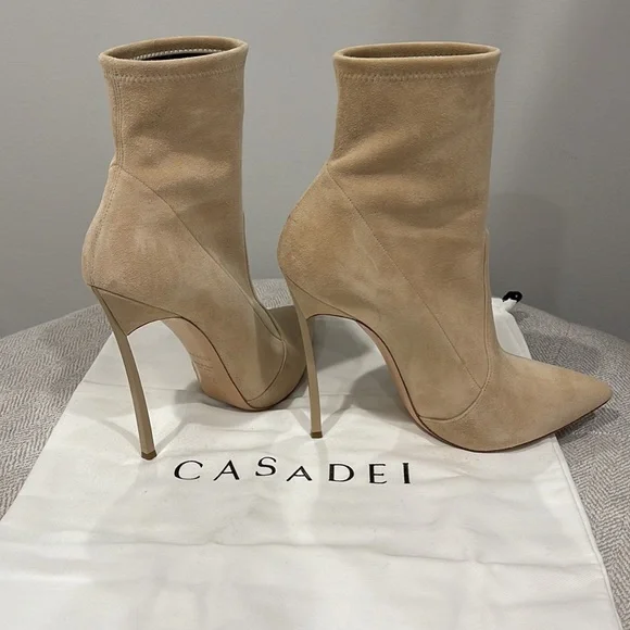 CASADEI Blade pointed-toe ankle boots size 37 1/2 - Picture 2 of 10